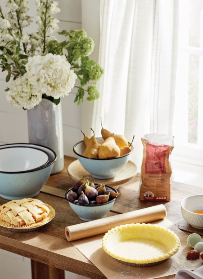 It’s finally time for some summertime baking! What are your favorite warm-weather desserts? (We love blueberry ice cream 😋) bit.ly/2F0qlIN