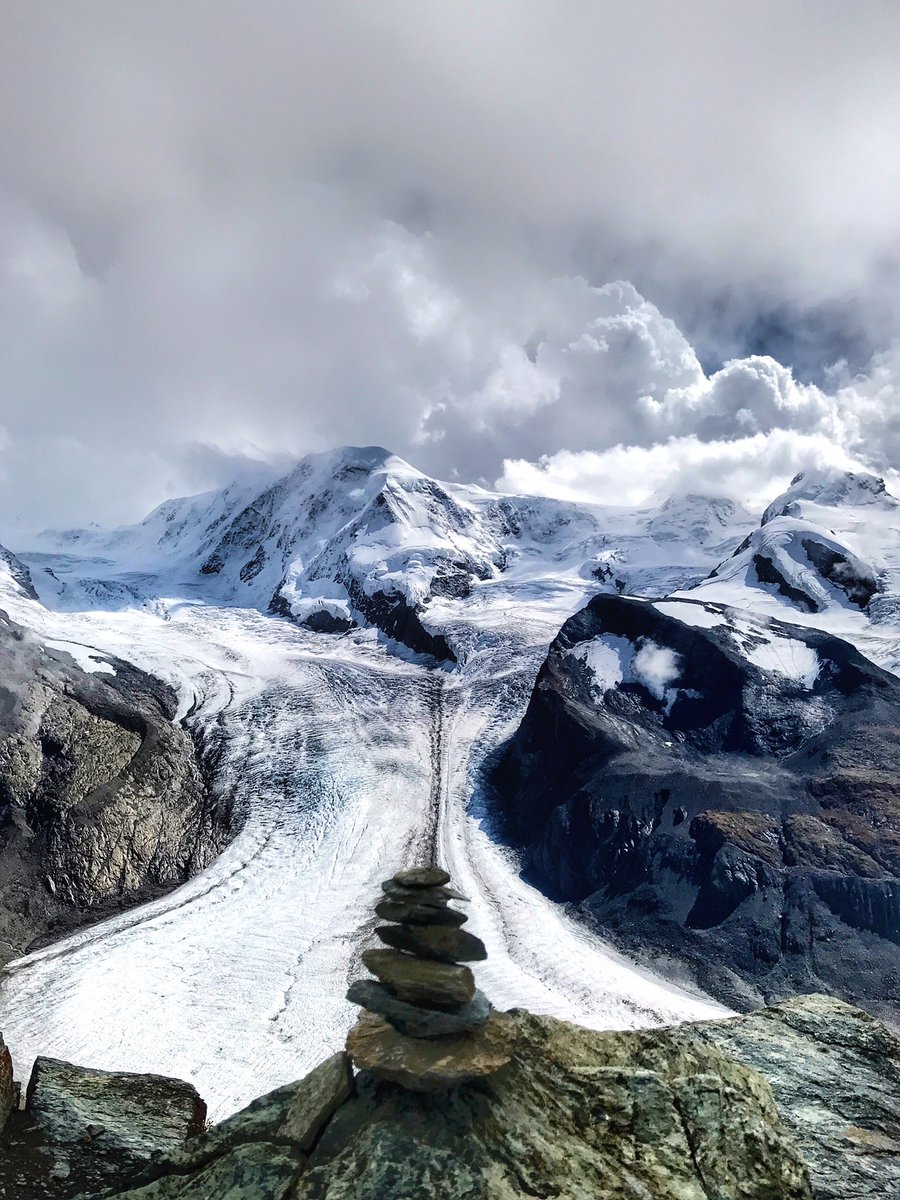 #Lyskamm and #GrenzGlacier
Magnificent view of the glacier 🏔 #iphone