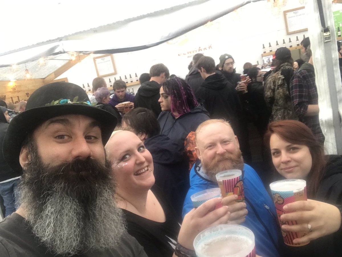 BeardedTrev's tweet photo. Think weโve earned these! Cheers guys @jeffchallis @chipmunkwings @bexx561 #dreamteam #teamdownload https://t.co/XNQLKsA5sy