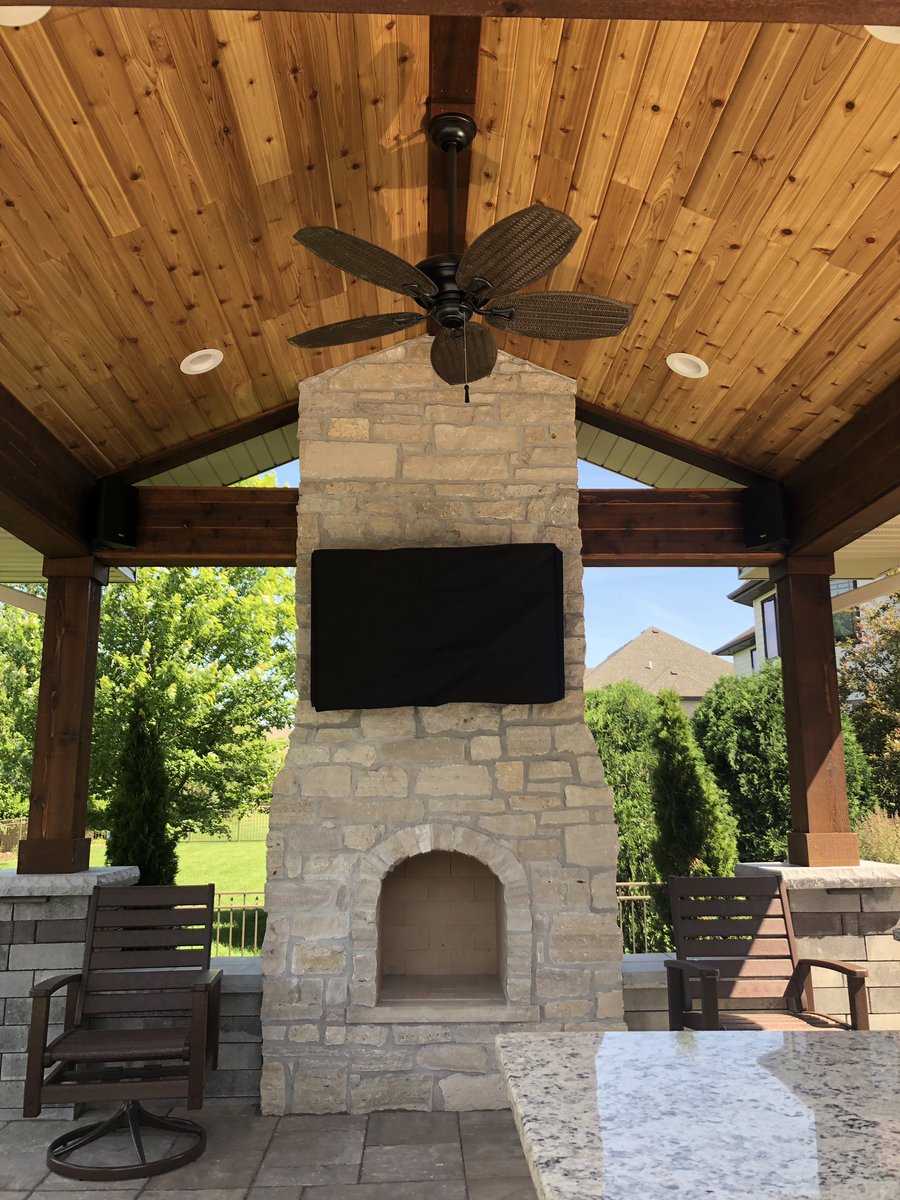 DutchBarn's tweet photo. Outdoor living at its finest! This cabana with built in natural stone fireplace is one of our latest designs turned reality! #outdoorlivingatitsfinest #cabana #cabanaliving #naturalstonefireplace #outdoorfireplace #dutchbarnlandscaping #partneringtocreateyouroutdoorparadise https://t.co/x7GO2VdkF4