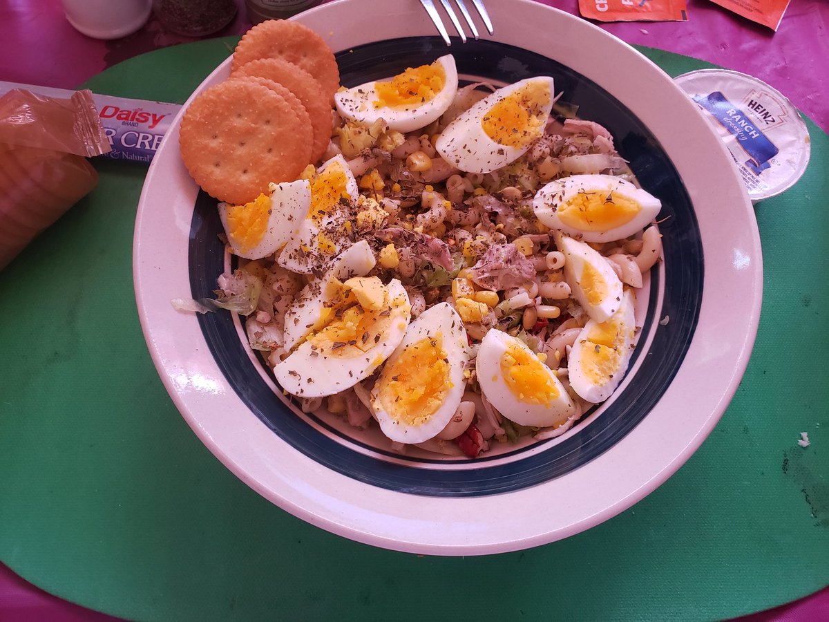 tupac1m's tweet photo. #MiRitmoEs de emoción cuando veo que me prepararon de comer cuando llego de trabajar 
@DriddenYyo @VanesssaScarlet @lizbetSanabria @LosTuitsDeLaura
#BandaVengadora #VengadoresSDV #ViernesDeGanarSeguidores https://t.co/AV3GqStBbn