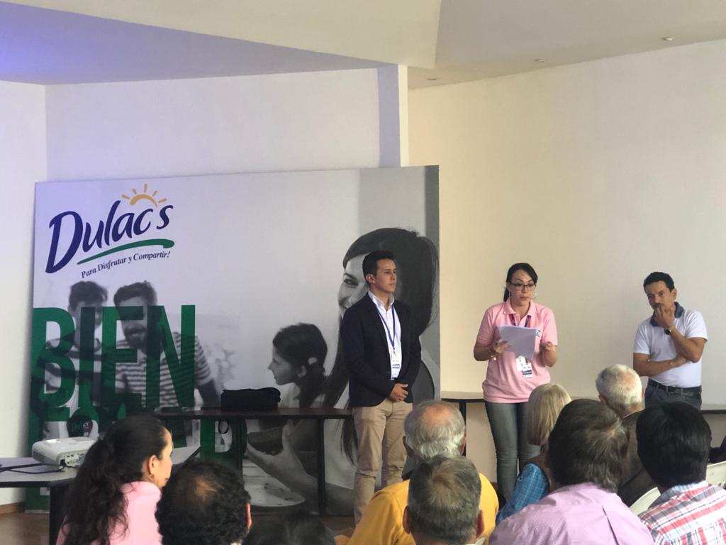 CFN_ECUADOR's tweet photo. En Ibarra, un equipo de la CFN impartió una capacitación a proveedores en la empresa #INPROLAC para uso de la línea de #FactoringCFN, herramienta financiera que permite impulsar las ventas en el exterior. #ElDesarrolloEsAhora
https://t.co/rQ2kSNrFVQ https://t.co/XdLIqHAbo7