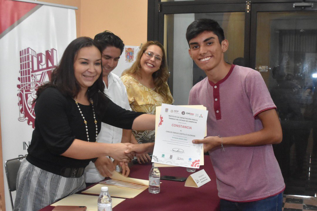 Sedeco_Campeche's tweet image. ¡Con éxito concluyó la 1ª edición del curso #PythonDesdeCero!
Junto al @IPN_Campeche , @fpablogarcia y el @Icatcam entregamos constancias a los participantes que culminaron este taller.