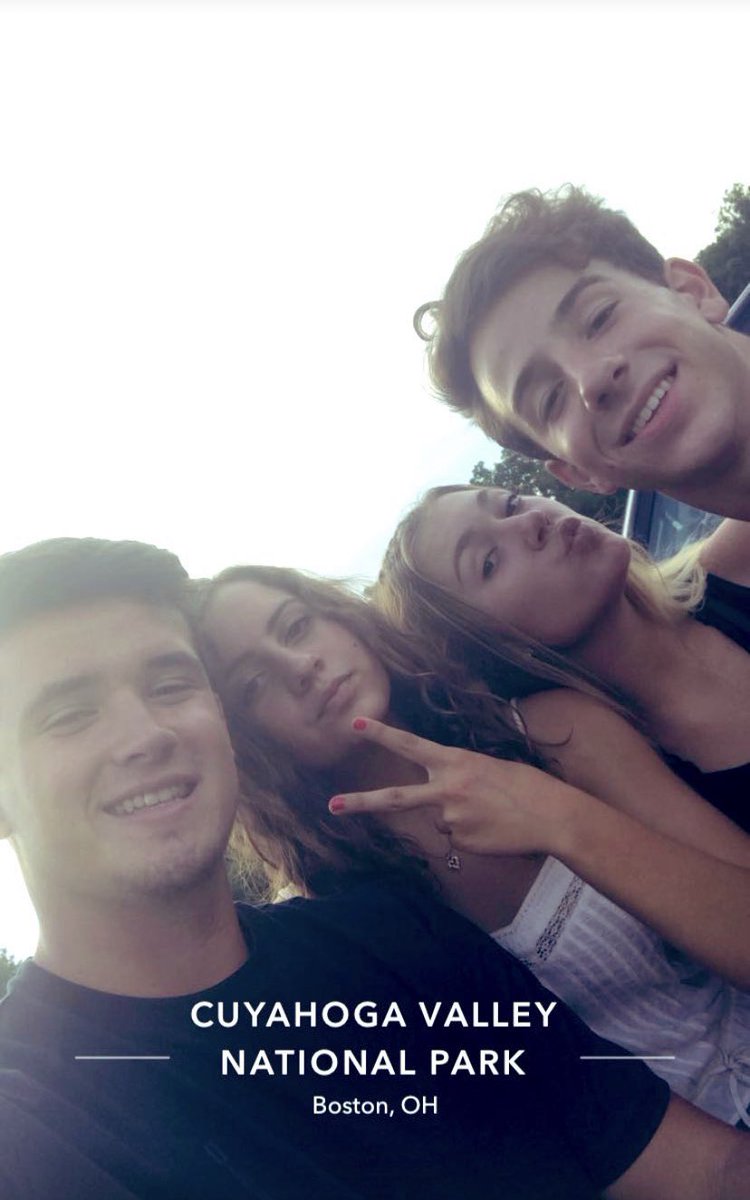 ATerovolas's tweet photo. Happy birthday @tyler31002 !!! Hope you have the best day💛 https://t.co/lXtTpKD7KV