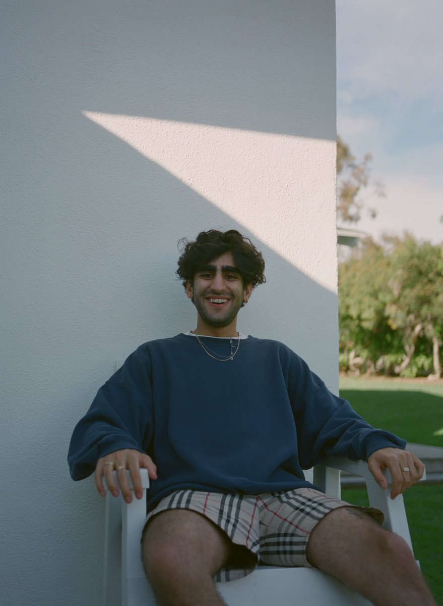 GUNNERSELLWHITE's tweet photo. brockhampton/ https://t.co/bn1LpVFysU