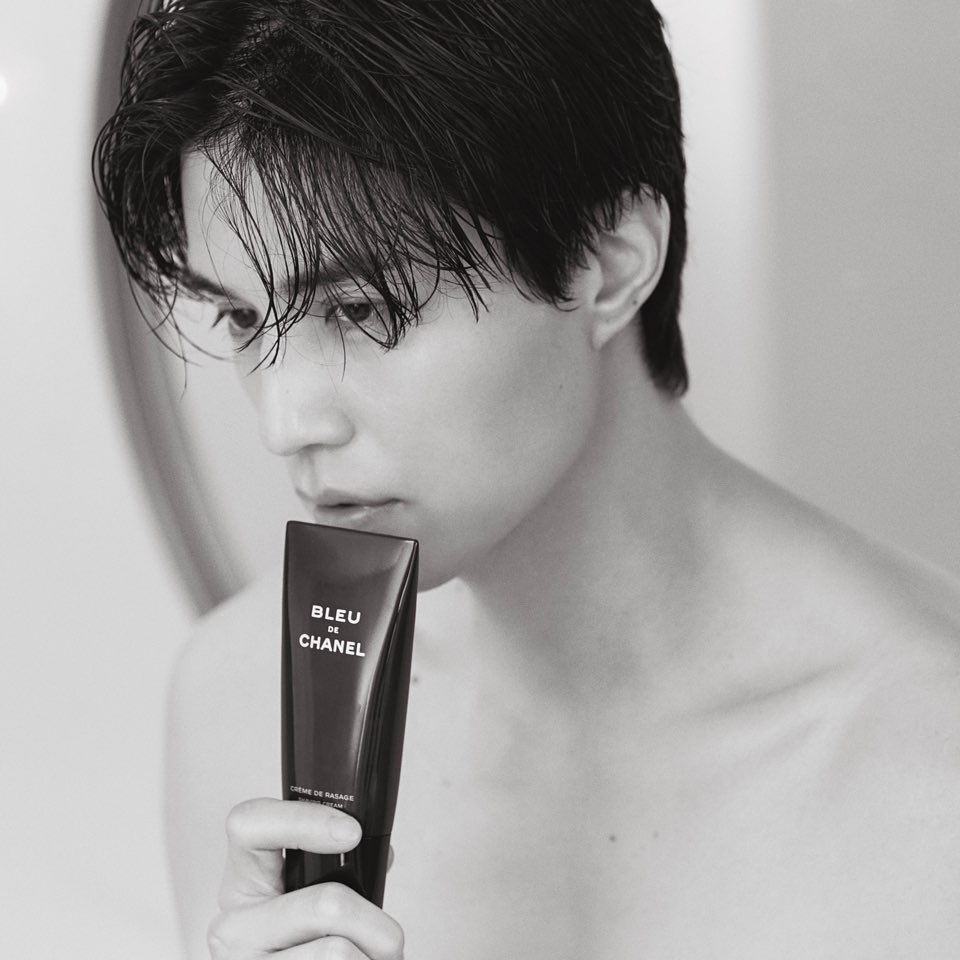 Lee Dong-Wook Is the Face of the New Boy de Chanel Makeup Collection -  FashionWindows Blog