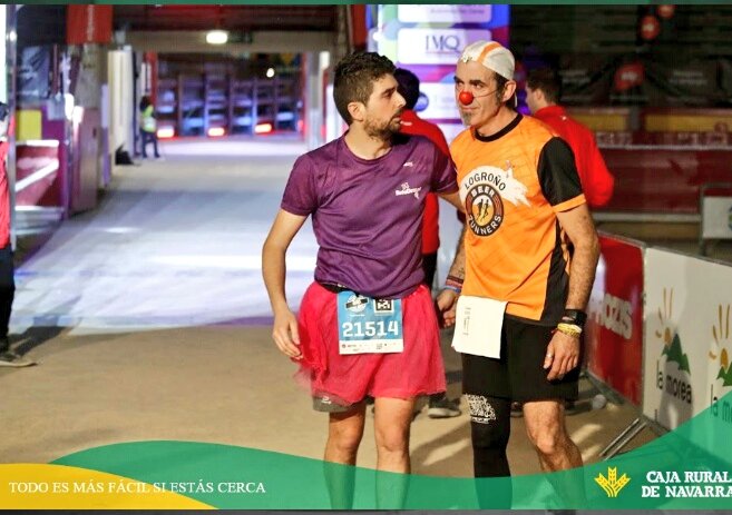 DeviConquis's tweet photo. Hay miradas que lo dicen todo...
No pudo ser, pero habrá más oportunidades.
#edpsfm19 #EDPSanFerminMarathon #SanFerminMarathon #Pamplona #Iruña
Gracias por la fotaza!!! https://t.co/5OPdHiYqiD