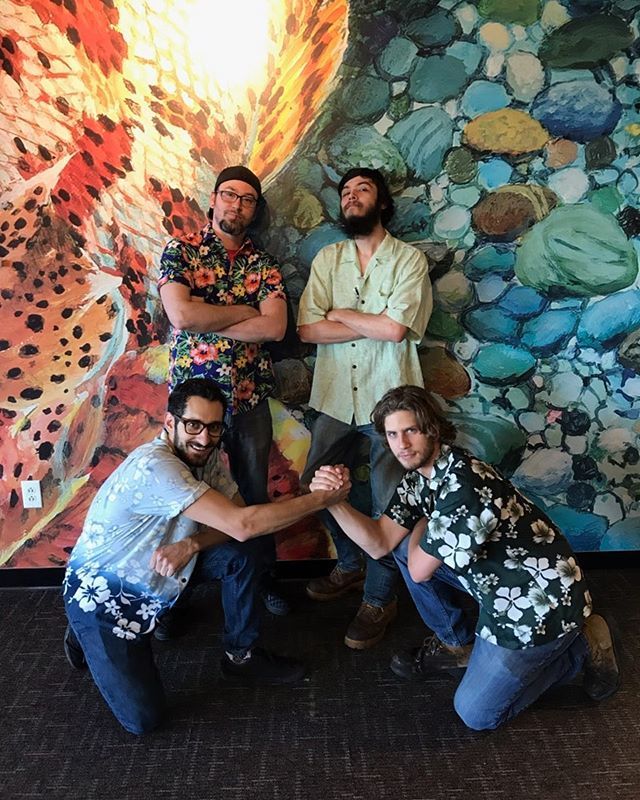 GrantGugliuzza's tweet photo. Aloha Friday’s 🌸 https://t.co/ZMGiOkXhus https://t.co/C3kIj62MV3