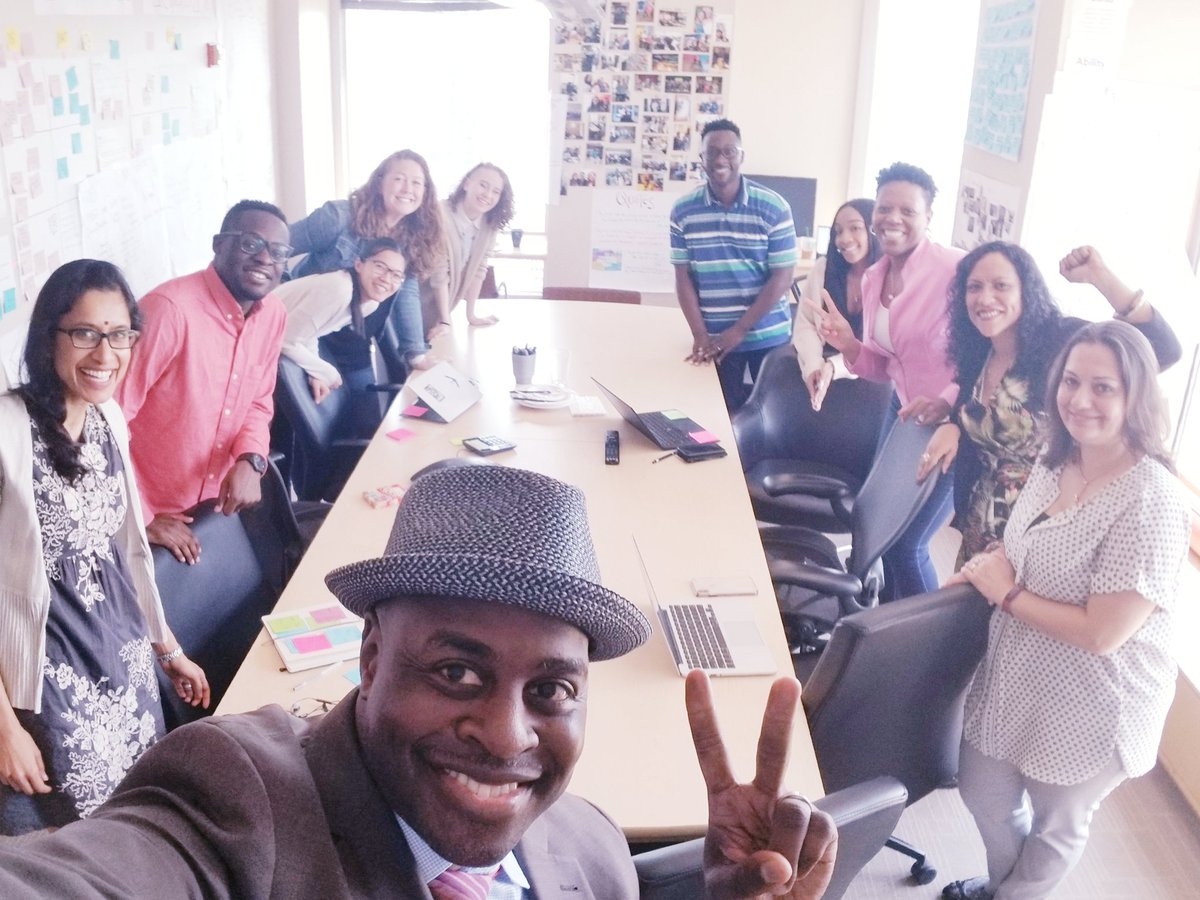 MrMentorSteve's tweet photo. Grateful for another succesful year of service in #Chicago's South Side, &amp; for quality time w/Dr. @NnekaTapia and our beloved community.🖤🙏🏾

Blessing on...

#CARESMentoring #HarlanRising  #HarveyMemorialChurch #healingcentered #traumaengaged #CommunityBuilding #ChicagoBeyond https://t.co/w9M8BVPOKI