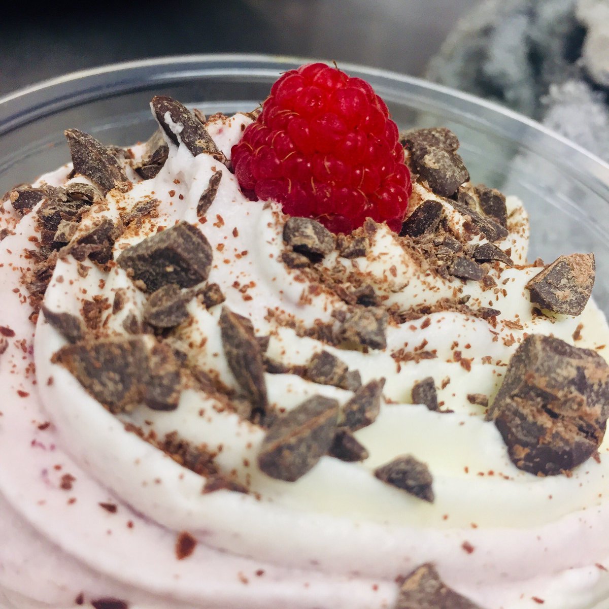 If you’re stopping by the market on the promenade tomorrow make sure to take a break and get lunch with one of Edmonton’s favourite local vendors! We’ve got new artisan goods, new desserts, and the best sandwiches this side of the river! 😍 #localfood #yeg #downtown #edmonton