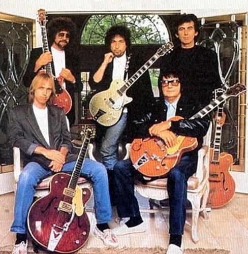Labelled "The Ultimate Supergroup" by Rolling Stone, The Traveling Wilburys consisted of Bob Dylan, George Harrison, Jeff Lynne, Roy Orbison and Tom Petty. The band formed in '88 after the members united to record "Handle with Care", #valleyfm will play a Wilbury now &amp; then!