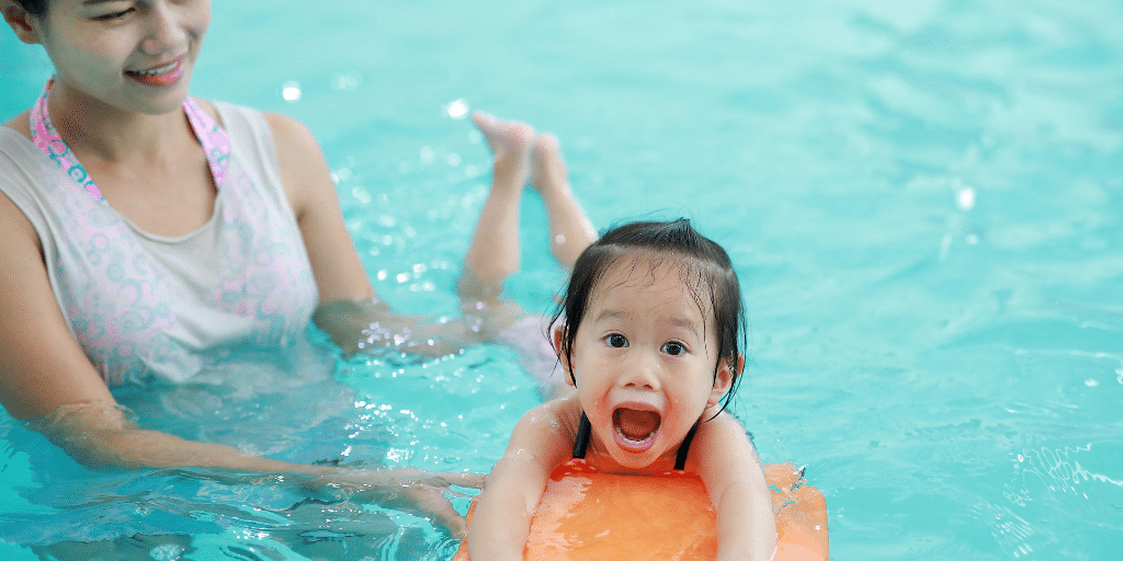 Maricopahealth's tweet photo. If you have a swimming pool, is it surrounded by a child proof pool fence? Do you or the adults supervising children know how to swim? 

Download the 'Safe Kids, Safe Spaces' checklist: https://t.co/AnGt3HUEPz #NSM #SafetyMonth https://t.co/9heu68yd7H