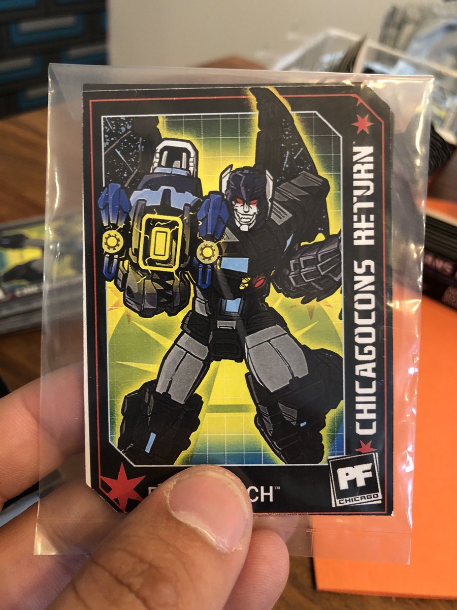 collecticon's tweet photo. This photo just so @Scotty__P has proof that there are collector cards with #PFcon exclusives @PFconChicago https://t.co/aYBuJQUiDs