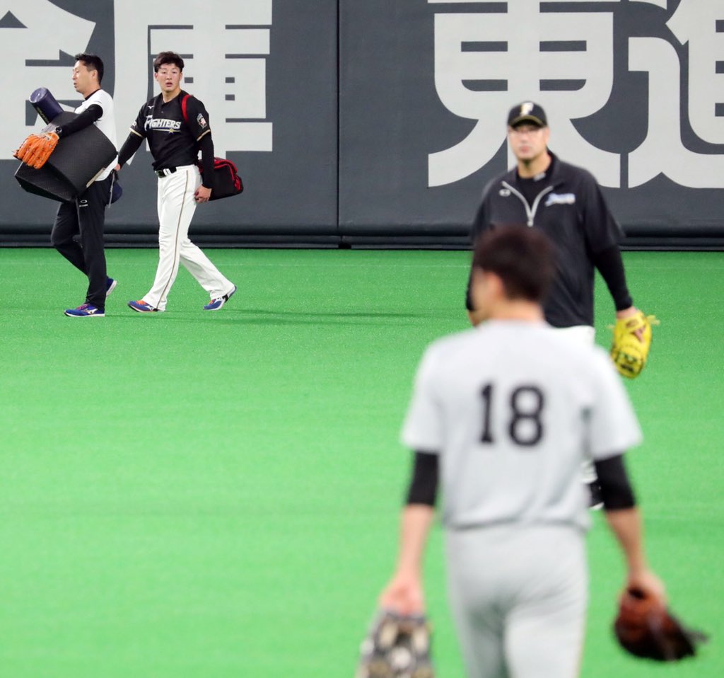 6/15＜#日本ハム － #巨人＞ 札幌ドーム 今日も試合前練習時に両チーム