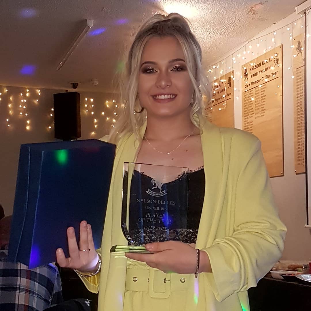 AliciaDeane1's tweet photo. First year at U18s and she smashed it. 
Well done babe ....
Nelson Belles Player of the year 🏉🦄😁2018/2019
So happy for u and great to see ur being recognized for the amazing player u are xxxxxxx https://t.co/2Zni5YHFA6