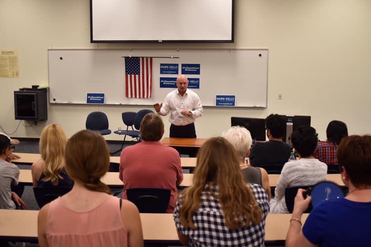 CaptMarkKelly's tweet image. Thank you #LD19 for the warm welcome at La Joya Community HS. Great conversation about how to improve our health care system to ensure Arizonans have coverage they can afford. #ForArizona