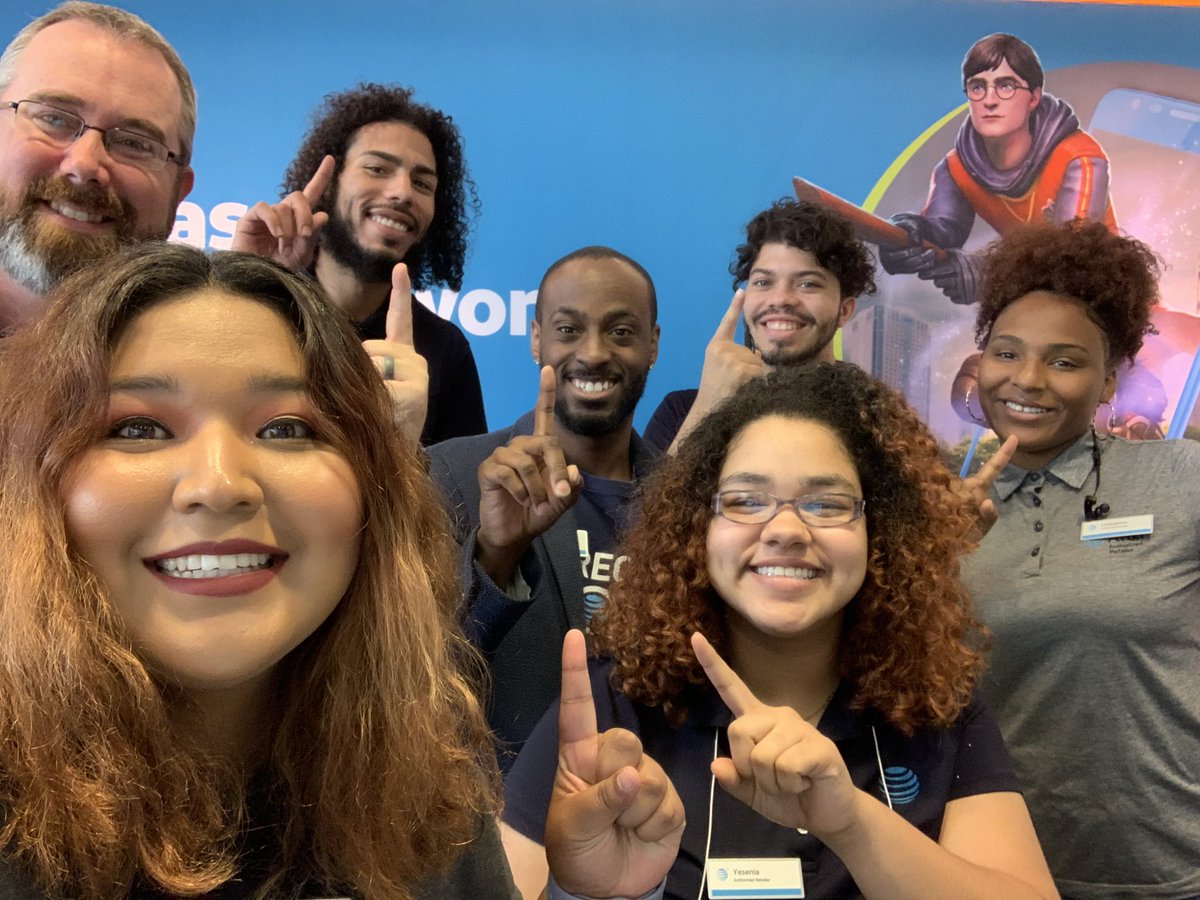 Whose the best? @attportables  OHPA! Thanks <a href="/McPeakJoe/">Joe McPeak</a> for visiting us on this ignite Friday! We closed 25 TOTAL ENTERTAINMENT  AS A DISTRICT! 100% participation! #OHPACALYPSE <a href="/judy_cavalieri/">Judy Cavalieri</a> @TT__EPIC @ATTPortablesEVD <a href="/JakeAraghi/">Jake Araghi</a> @attportablesel1 <a href="/Stacylynnnnnn/">Stacy Lynn</a>