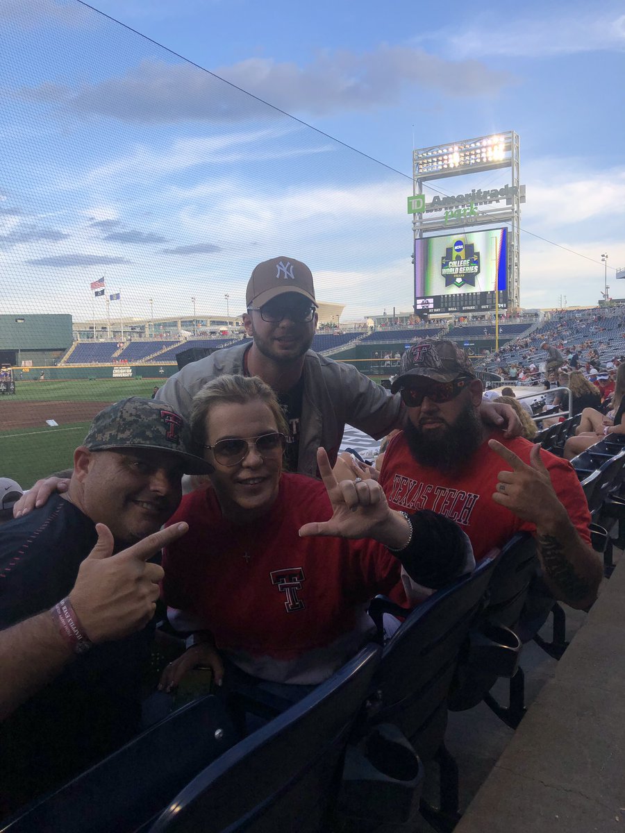geno196's tweet photo. Nj to Omaha #1219mi WE MADE IT !!!! #36 https://t.co/Ulz3RdZGIK