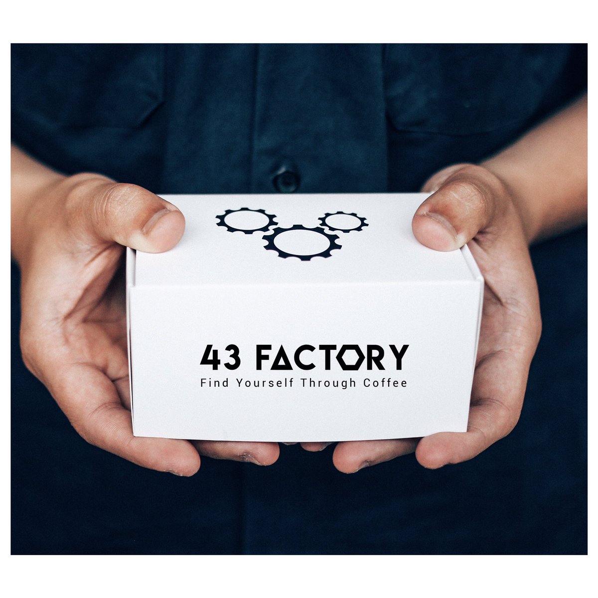 xliiicoffee's tweet photo. The point of power is always in the present moment
#43factory
#43factorycoffeeroaster
#specialtycoffee #coffeegram
#coffeeholic #caffein #caffeindaily
#coffeeoftheday #baristar #roastery
#baristalife #danang #espresso https://t.co/ts0Qxgfj8l
