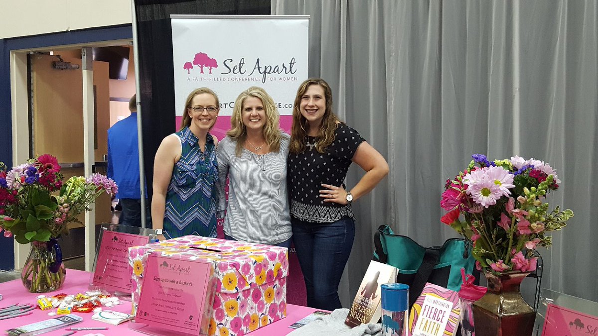 SetApartMN's tweet image. Are you at #JoyfulNoise? These smiling faces want to see you! (Plus you’ll want to enter to win tickets to #SetApart2020!)