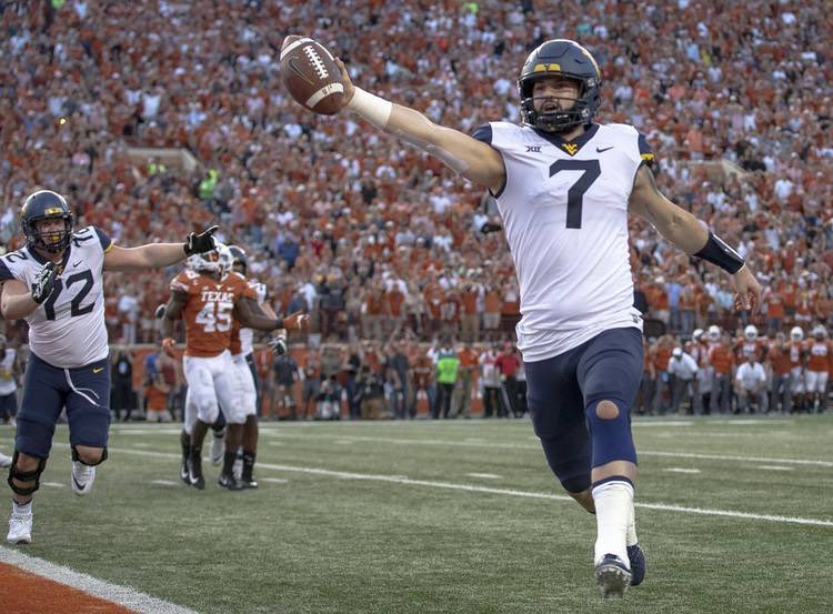 WVUBarstool's tweet photo. WVU is down by 6 with 2 minutes left. Who do you want leading the game-winning drive?

RT for Pat White
Like for Will Grier https://t.co/7yIv53m6tf