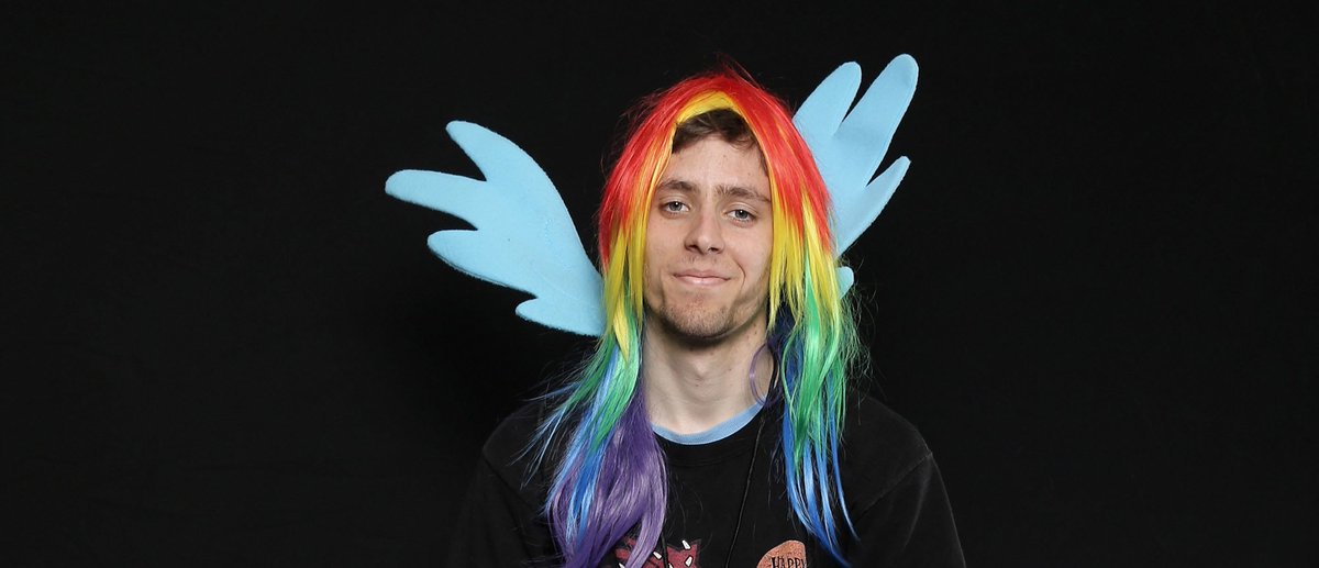 Chris_1791's tweet image. Kids Cartoon Show Introduces Lesbian Pony Couple dlvr.it/R6dxJb #Playbuzz #KenHam via @DailyCaller