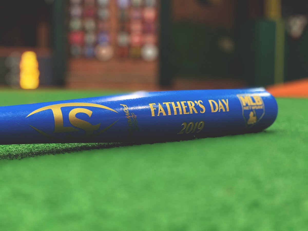 It’s your day, dad! RETWEET now for a chance at a commemorative #FathersDay @SluggerNation bat. Rules in bio.