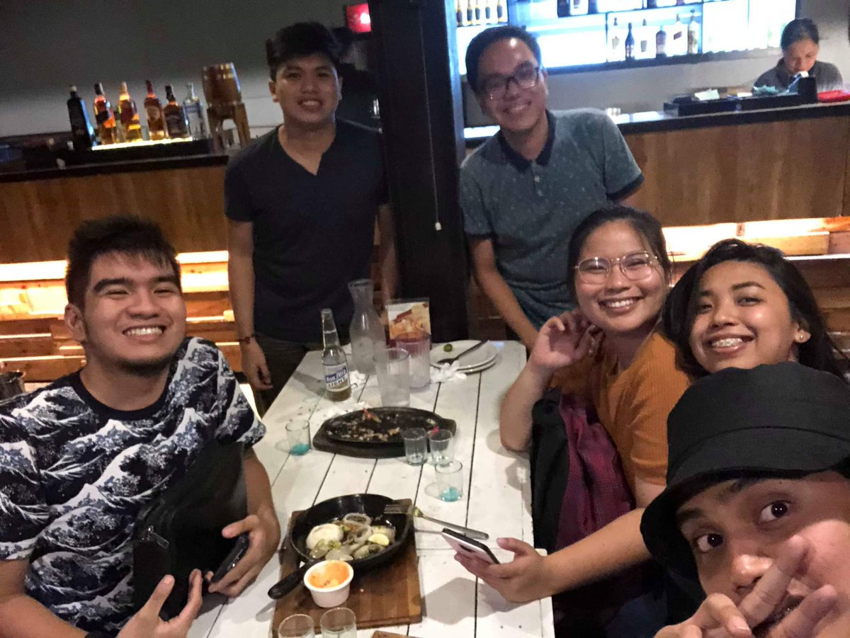 lowesmonti's tweet photo. Last night 🍻🍺 https://t.co/G7FBMXmSsp