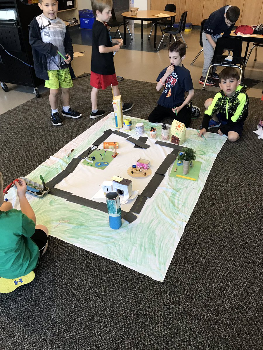 Grade1Morris's tweet photo. Look at the community we created! “Acorn City” was designed, constructed and organized entirely by the students! https://t.co/PePYTOvV2T