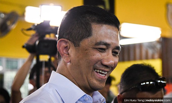 View image on Twitter