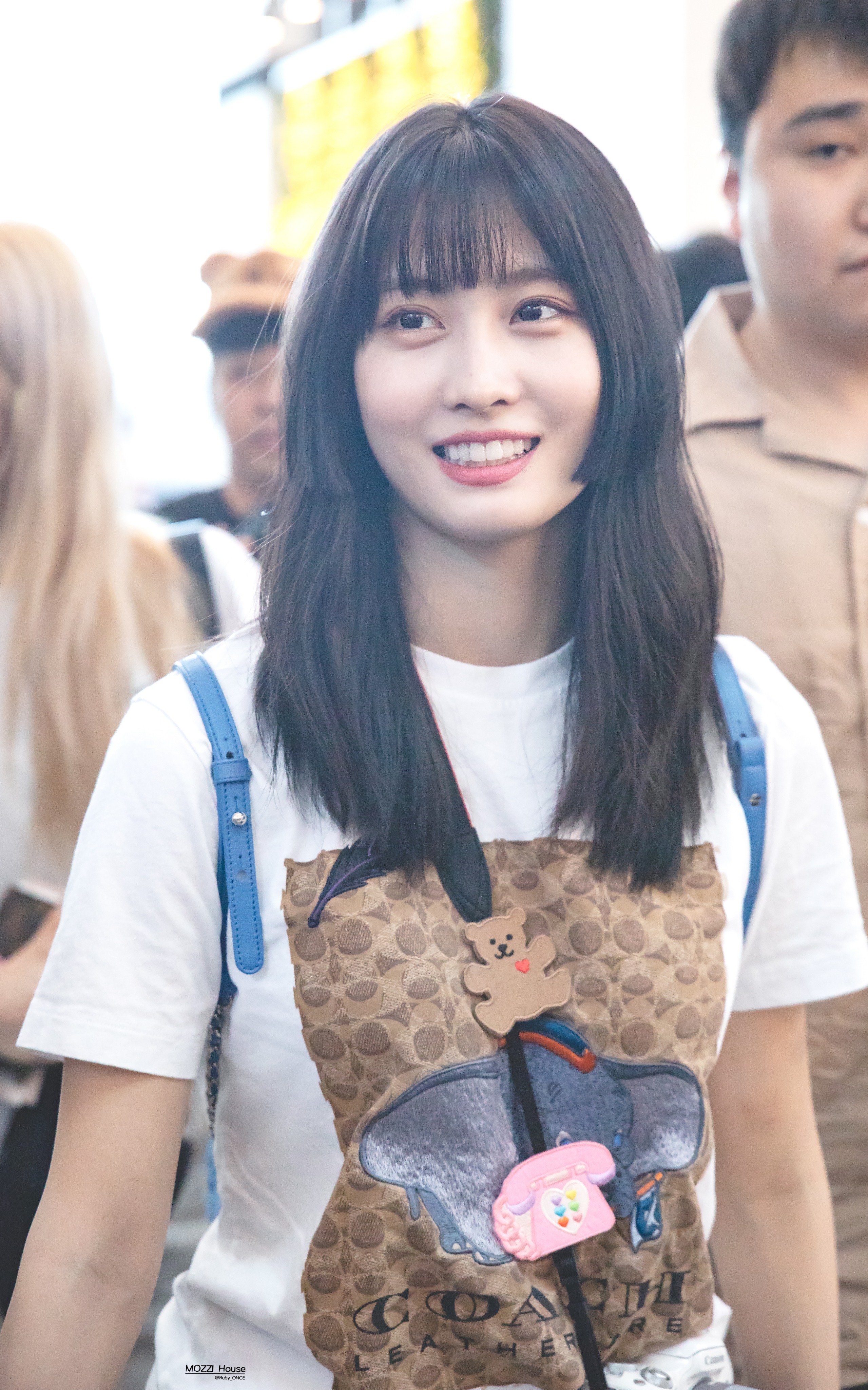 TWICE　モモ SHE'S SO PRETTY THIS IS FOR SINGAPORE SOUNDCHECK 2 🇸🇬 — cr