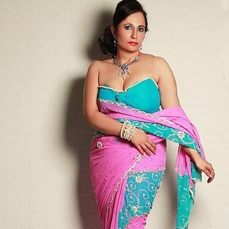 LoverSaree's tweet photo. https://t.co/yLdmChTYPB