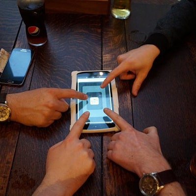 HotSpotQuiz's tweet photo. 2 great #Bolton based @SpeedQuizzing #QuizNights that you &amp; your #QuizTeam need check out are  @TavStoneclough #Stoneclough with @Craigs_Quiz on #Sunday &amp; the other at
The @TailsandAle in #Horwich with
@Gaz_McKenna on #Thursdays
Both worth a follow 👉📲✅ https://t.co/IBWfZZ5016