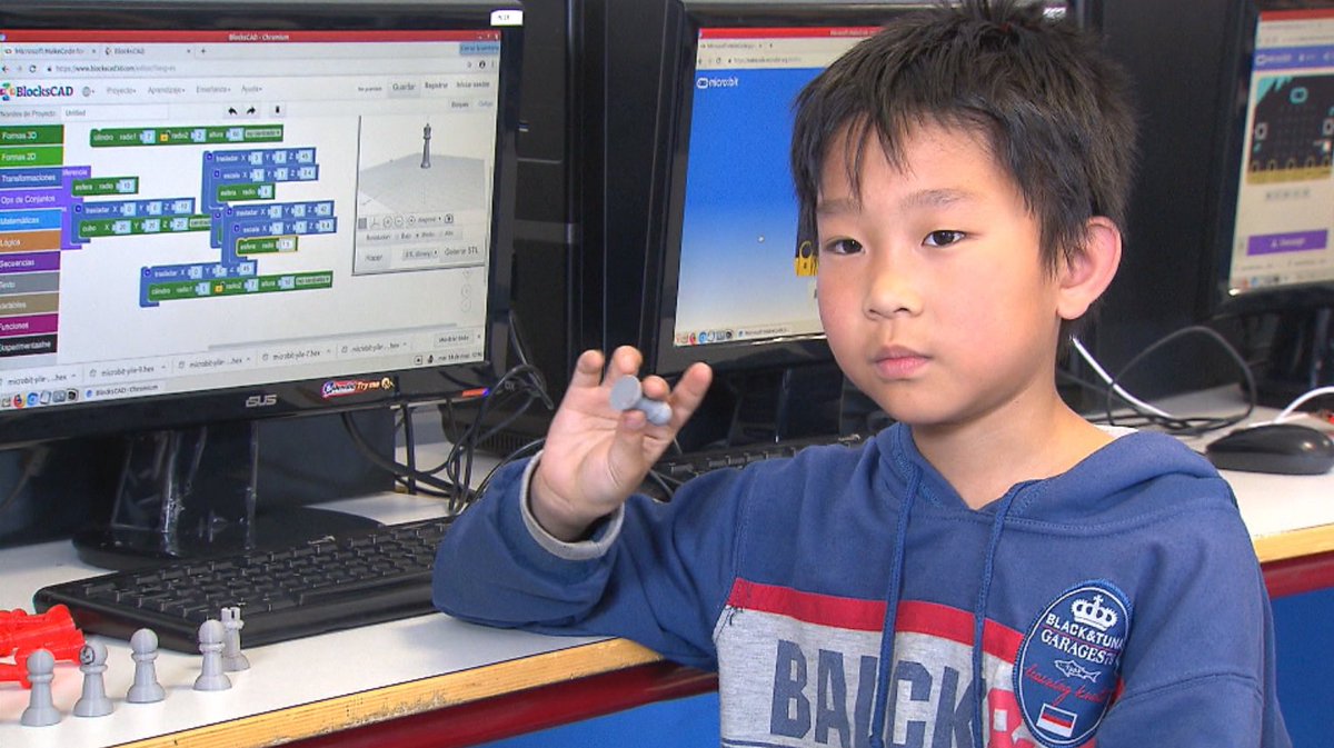 cristobalpenalb's tweet photo. ‘Escuela de Pensamiento Computacional’ #Primaria, mejorar el aprendizaje de las #matemáticas #programación con Scratch, y se está replicando un proyecto #ScratchMaths #robótica @educalab @educaINTEF #educación @ETSIT_URJC @J_MorenoL📺@la2_tve @aventurasaber miércoles 19, 9:55 am https://t.co/a1IKYZn9J5