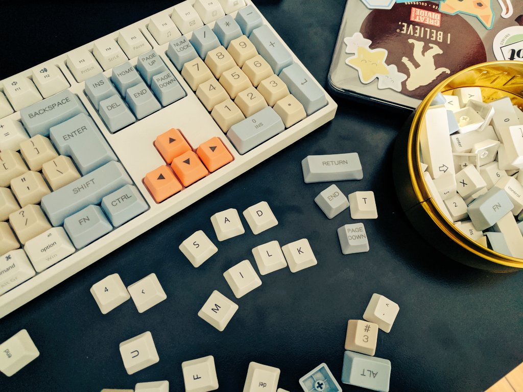 _SadMilk's tweet image. Nothing better than a new obsession! (which will of course 100% improve my coding skills)
#sadMilk #keycaps #codeFaster #keyToSucess 🗝️⌨️