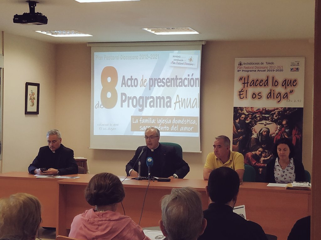 architoledo's tweet photo. El Vicario General de la #ArchidiócesisdeToledo preside el Acto de presentación del #Svance del próximo #ProgramaAnual de @planpastoral https://t.co/eG4Jhs1vsX