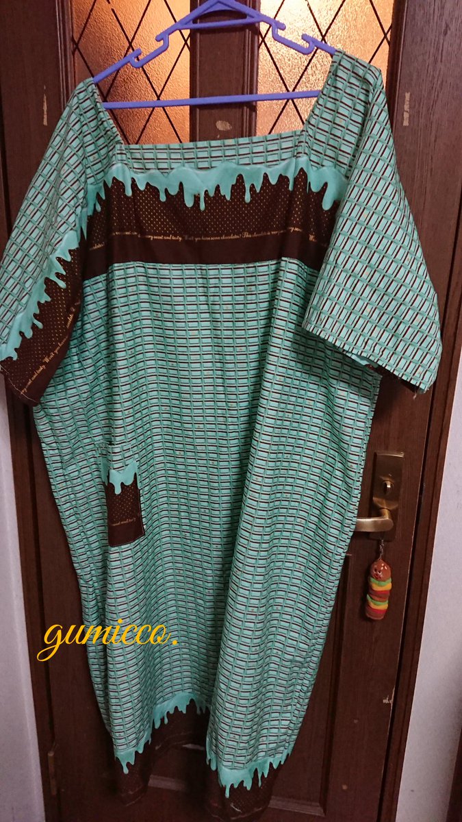 ぐみっこさんのツイート 大塚屋さんのとろけるチョコミントminiでフォークロアワンピ完成しましたパターンは 型紙なしの真っ直ぐ縫いで大人かわいい普段着 松下純子さん 朝日新聞出版さんです色が派手なので形はシンプルに 大塚屋 とろけるチョコmini