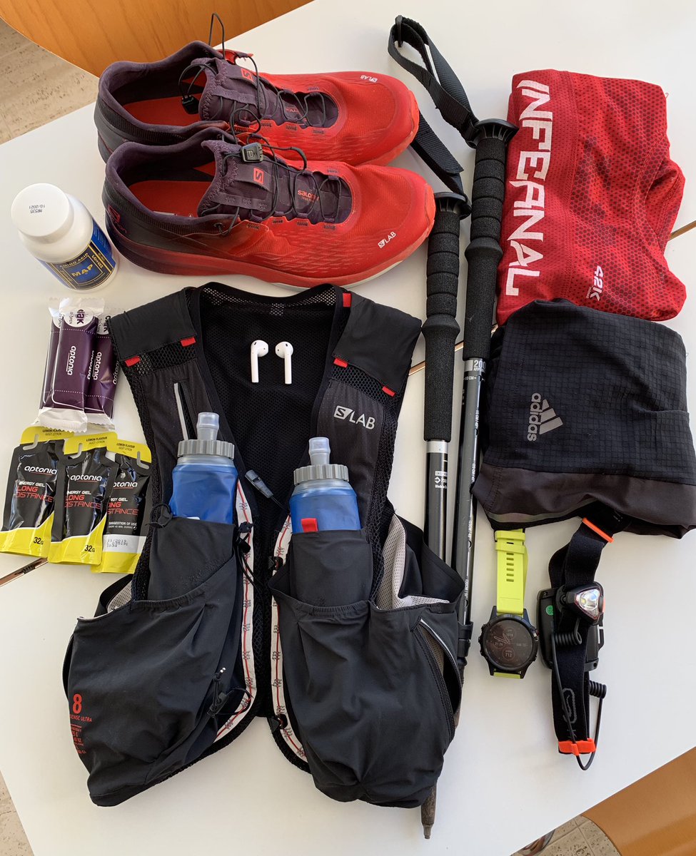 CanovasDavid's tweet photo. Con los preparativos para 🏃‍♂️ correr esta noche la Rey Lobo Epic Mountain ⛰🌛

#trailrunning #running #trailrunner #trailrunnerlife #Murcia #Monteagudo #carrerasdemontaña #pasion #fenix5plus #trailrunningnight #runners #run #runner @salomonrunning @garmin_iberia https://t.co/rWEs1c91yd