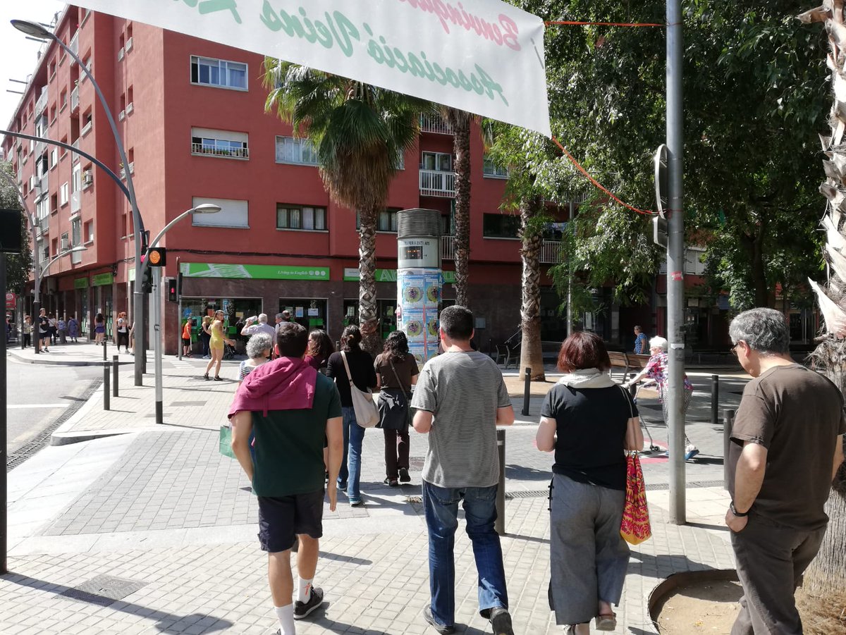 AteneuBNord's tweet photo. Comencen les #RutESS per #SantaColoma de la mà de @Capfoguer @ObradorCoop Aberdeen i Cosment! https://t.co/hMMz5QHHG1