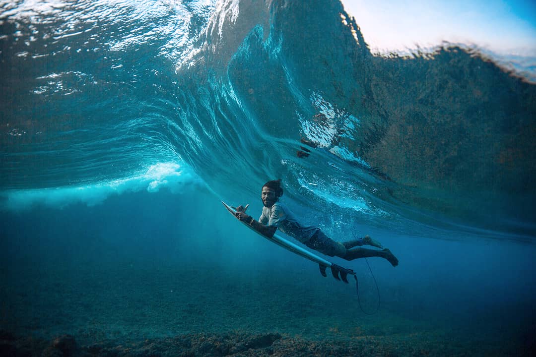 Happy international surfing day!! #seasports #surffreely #maldives #surfing