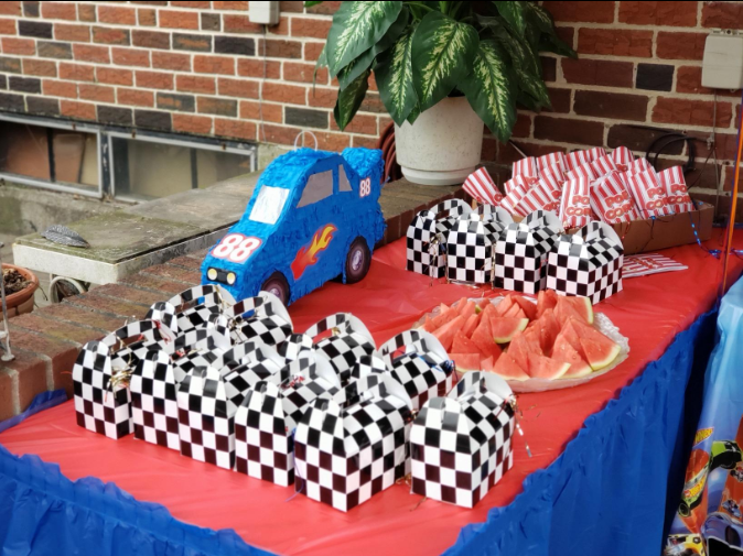 AmybentonL's tweet photo. Weekend coming~
Our toys save time &amp; energy for PARENTS and TEACHERS: Solve the difficulty in collecting small toys or prizes for kids birthday party and prize box.

https://t.co/XsqswmqeVS

#party #toddler #toys https://t.co/riIsnBwNDx