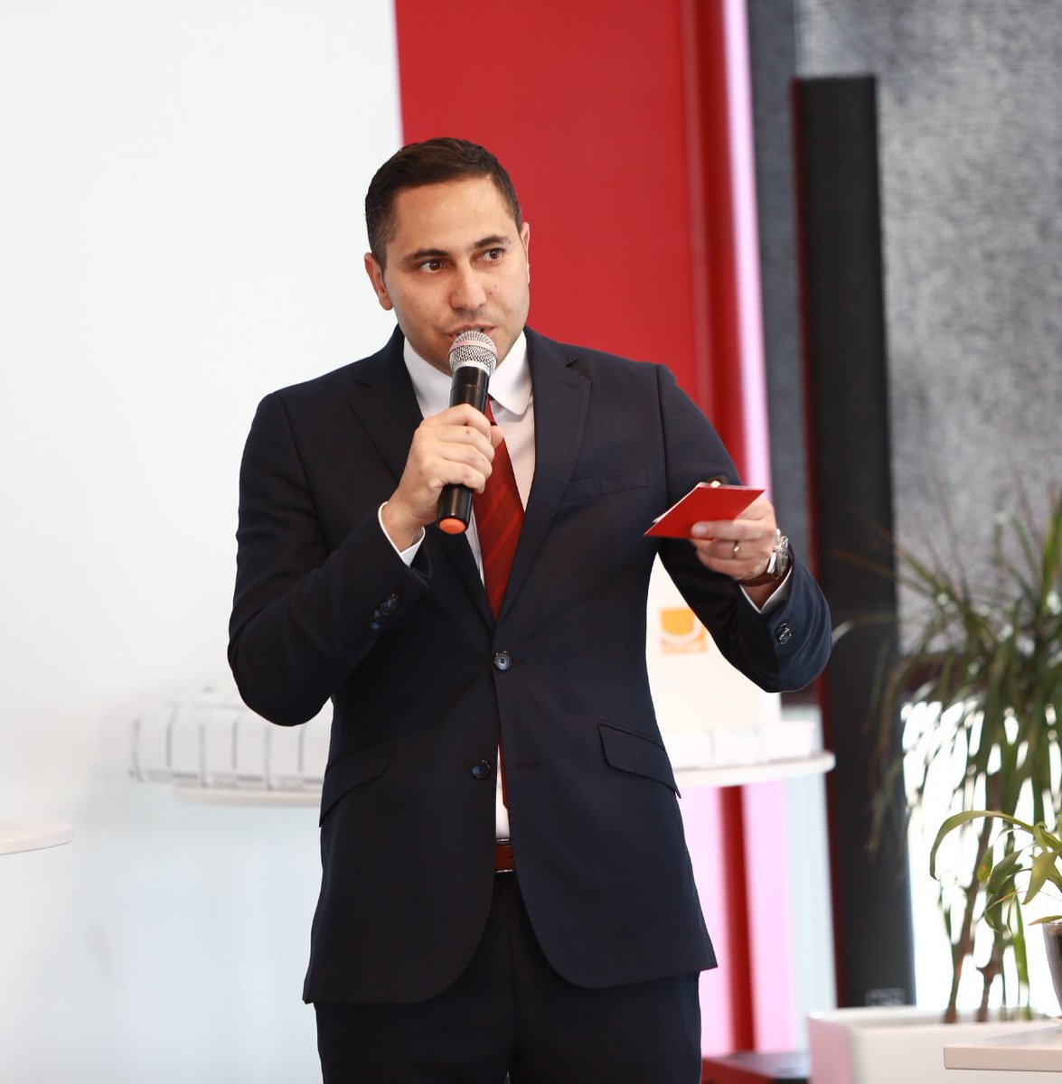 melmahjoubi's tweet photo. Remise des prix du #CFME campus @emlyon_casa :  Coup de cœur du jury, prix #Social, prix #Innovation &amp; meilleur projet ! Bravo à ces jeunes #earlymakers à fort potentiel qui bénéficieront de l’incubation @emlyon_casa pour accélérer leur projet ! https://t.co/cs6xyy6nz9