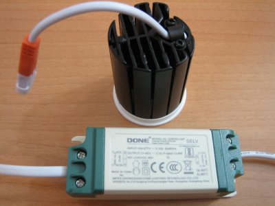 blogbombillas's tweet photo. #Dicroica #led #Barcelonaled #Cob 9W 1040 lm con driver #DONE
Review:
https://t.co/39vSTqmY8k
Así deberían ser las bombillas led: con un disipador bien dimensionado para que no se calienten demasiado y un driver externo de calidad para que al menos dure las horas que indica. https://t.co/XUJwCXzjdP