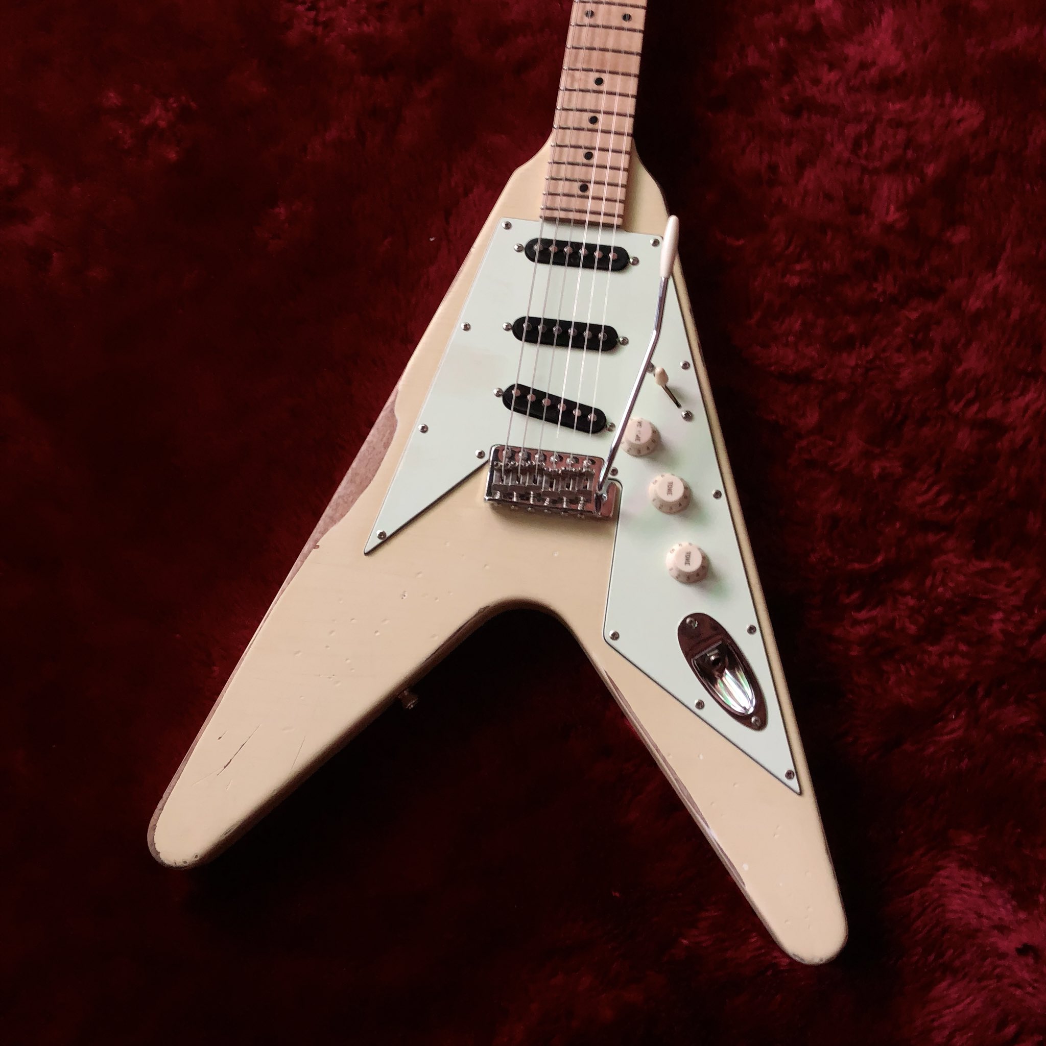 Bacchus バッカス bfvシリーズ フライングV guitar_shop_bridge on X:
