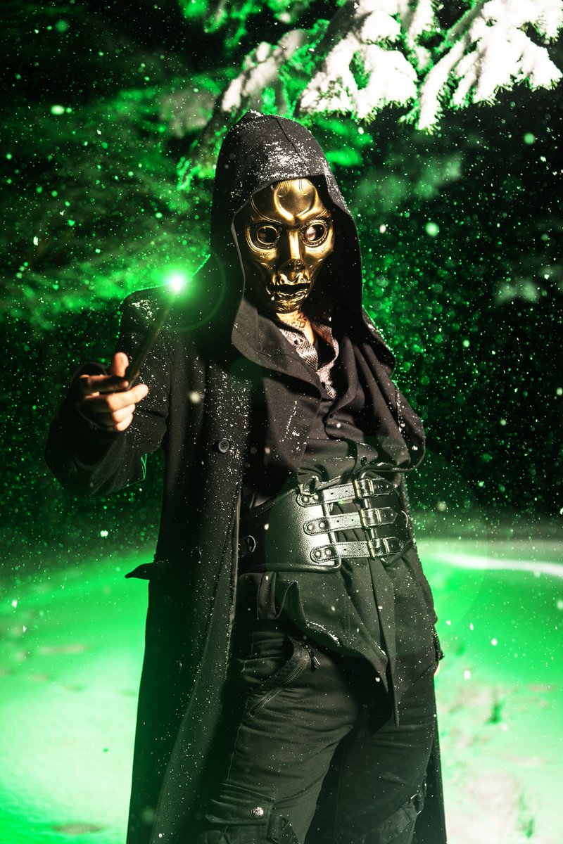 きぬごし サンコス岸辺 A Twitter 32 ハリーポッター デスイーター 手持ちの衣装の有り合わせにマスクさえ用意すればイケるんじゃないか って思ったら良い感じでした デスイーターいっぱい集まったら楽しそうだよね みんなやろうよ