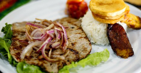 ChichenItzaCA's tweet photo. Serious steak. Bistec a la Yucateca https://t.co/AguIMw4w04