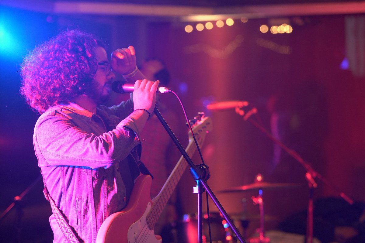 ccemx's tweet photo. El cierre de esta noche corrió a cargo de @CascabelMx @thefroysmx y @FlamingoOficial. #VFMI https://t.co/6ZNzNVz4Pq