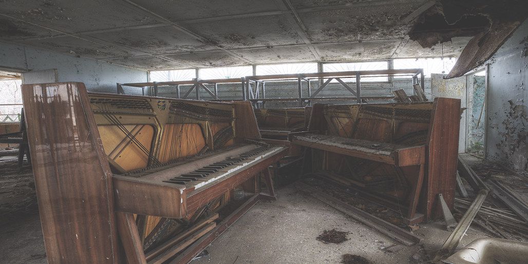 ivanqcomposer's tweet photo. Espectacular trailer que me descubrió mi Mari Carmen
Una librería virtual de pianos ‘supuestamente’ grabados directamente en #Chernobyl
200€ , hay opciones más baratas pero el trailer…
#PripyatPianos #VST #DAW #DeathPianos #Horror
https://t.co/CuEIISAHBB https://t.co/PelAzqTwXm