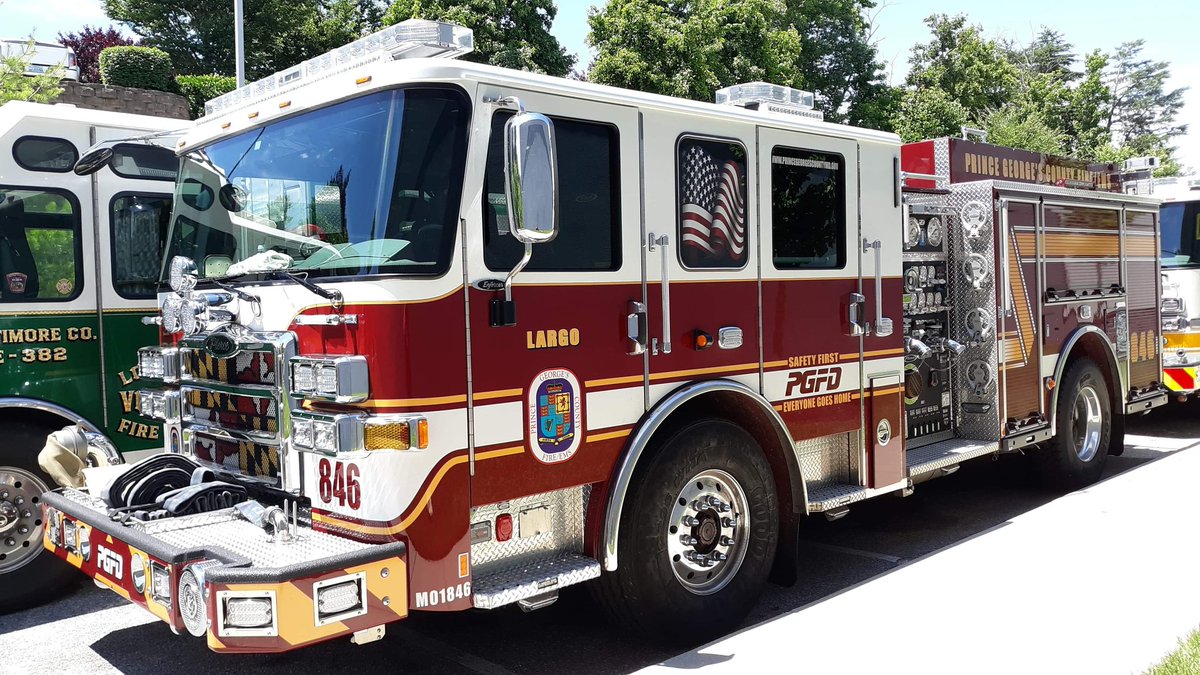 BrenFirePhoto's tweet photo. PG County, MD Engine 846 "Largo" https://t.co/AKvoq76Jto