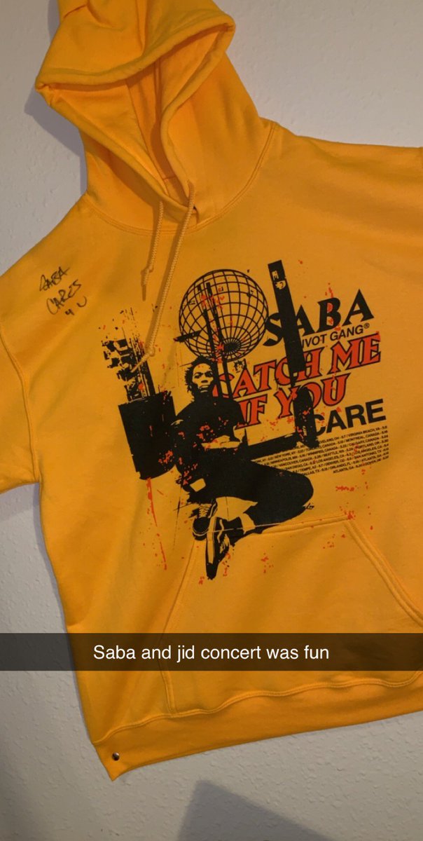 DerekSteven02's tweet image. Normally don’t post on social media but I had to show off the autographed @sabaPIVOT hoodie